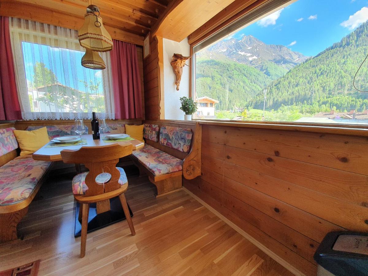 Gaestehaus Tirolergruss เพทท์นอย อัม อาร์ลแบร์ก ภายนอก รูปภาพ